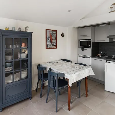 Ferienhaus Amazing In With Wifi La Guérinière